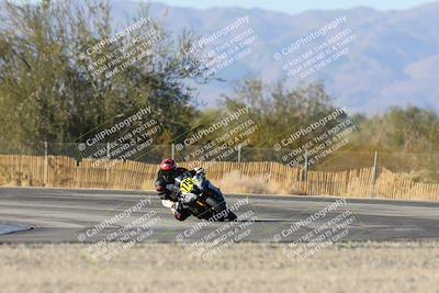 media/Jan-11-2025-CVMA (Sat) [[ddeb3f563a]]/Race 10-Amateur Supersport Middleweight/